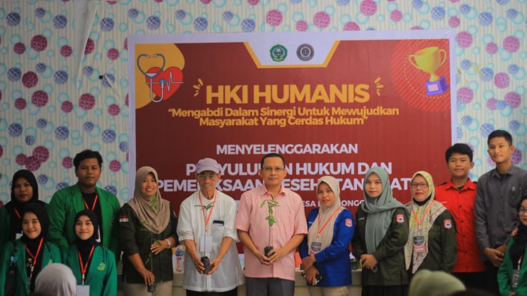 HMJ Hukum Keluarga Islam Serahkan 100 Bibit Pohon untuk Masyarakat Desa Suwawa, Bekerja Sama dengan Dinas Lingkungan Hidup Kota Gorontalo